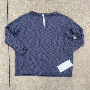 NEW blue and black back in action athletic Lululemon long sleeve Size 6